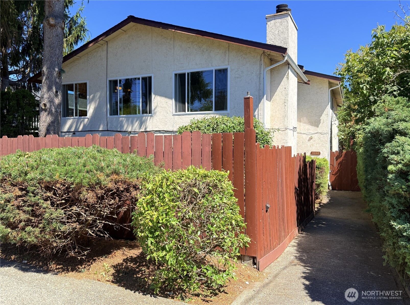 8848 Interlake Avenue Property Photo 3