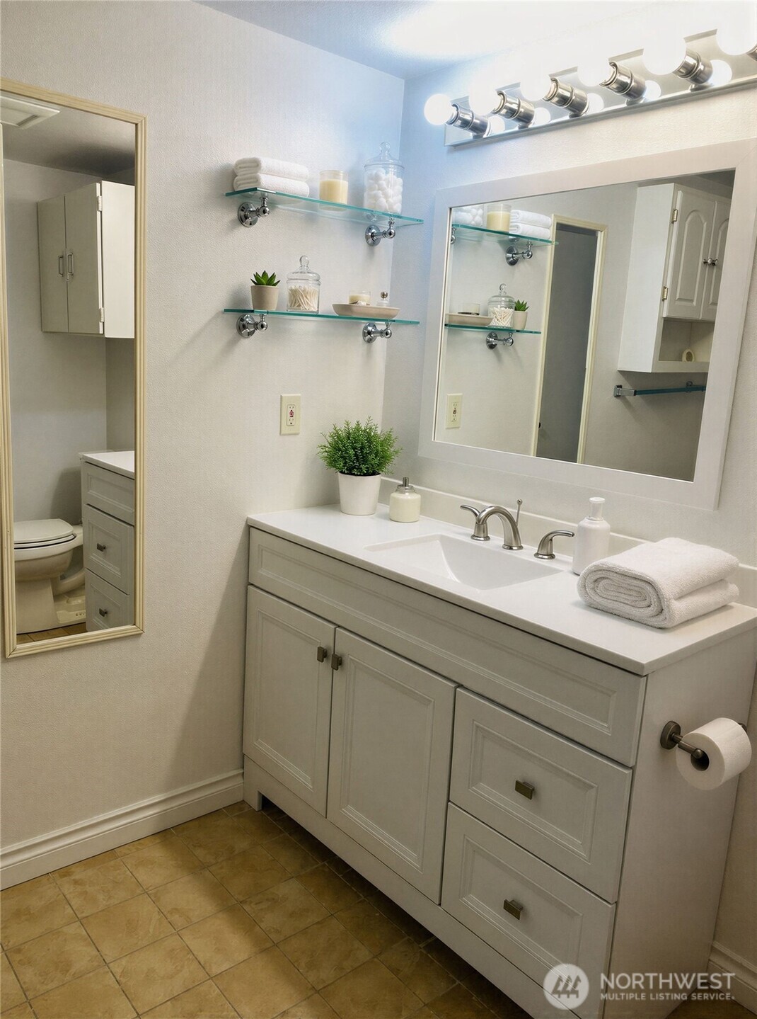 8848 Interlake Avenue Property Photo 8