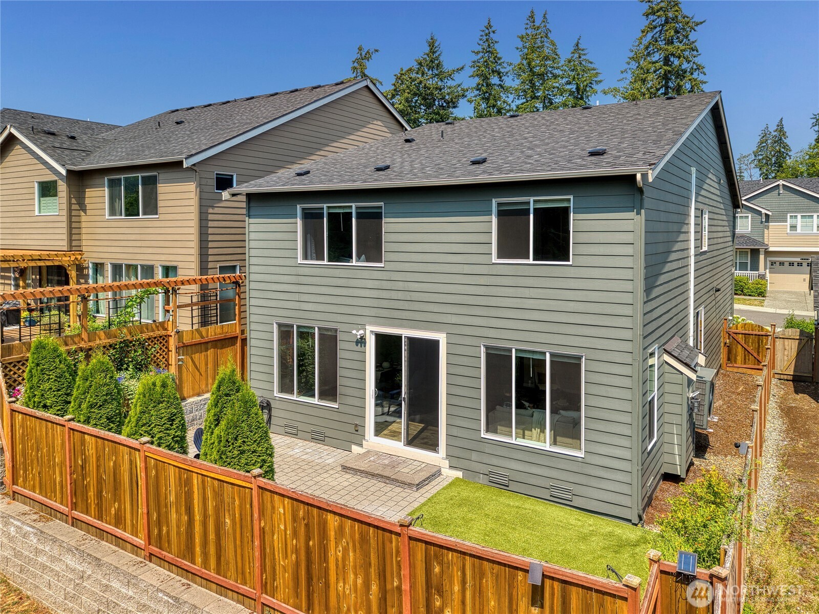 4968 Cornelia Court Property Photo 5