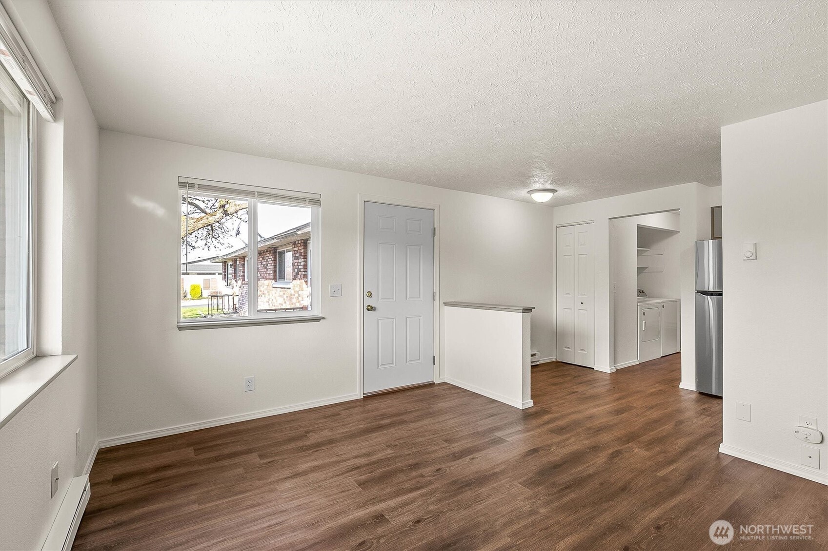 1332 W Garland Avenue Property Photo 4