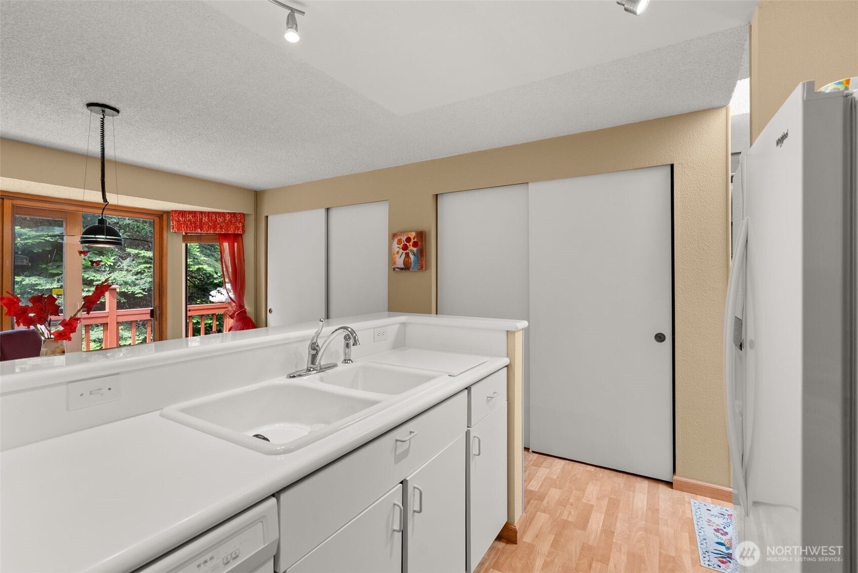 1111 S 249th Place Property Photo 11