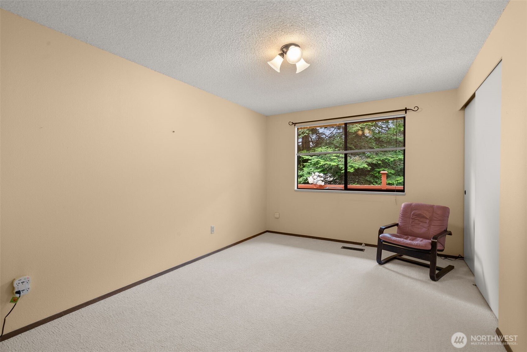 1111 S 249th Place Property Photo 17
