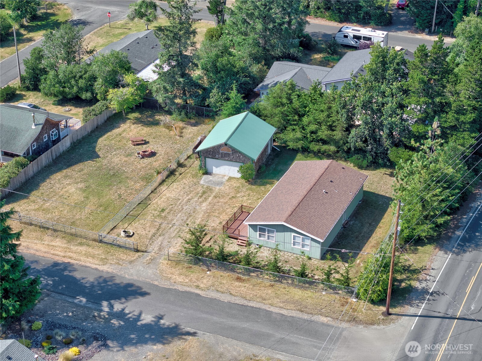 27305 Vernon Avenue Property Photo 2