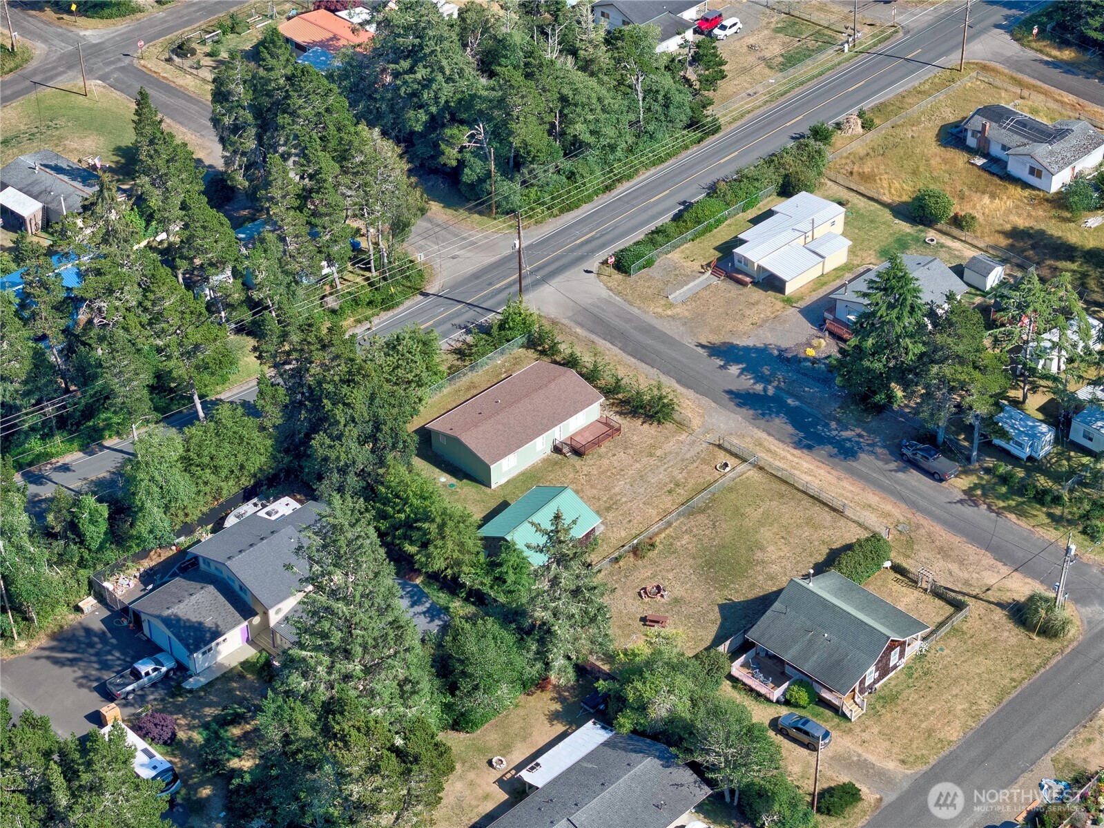 27305 Vernon Avenue Property Photo 27