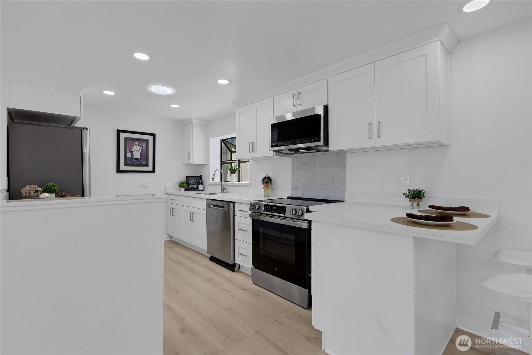 3029 N Baltimore Property Photo 3
