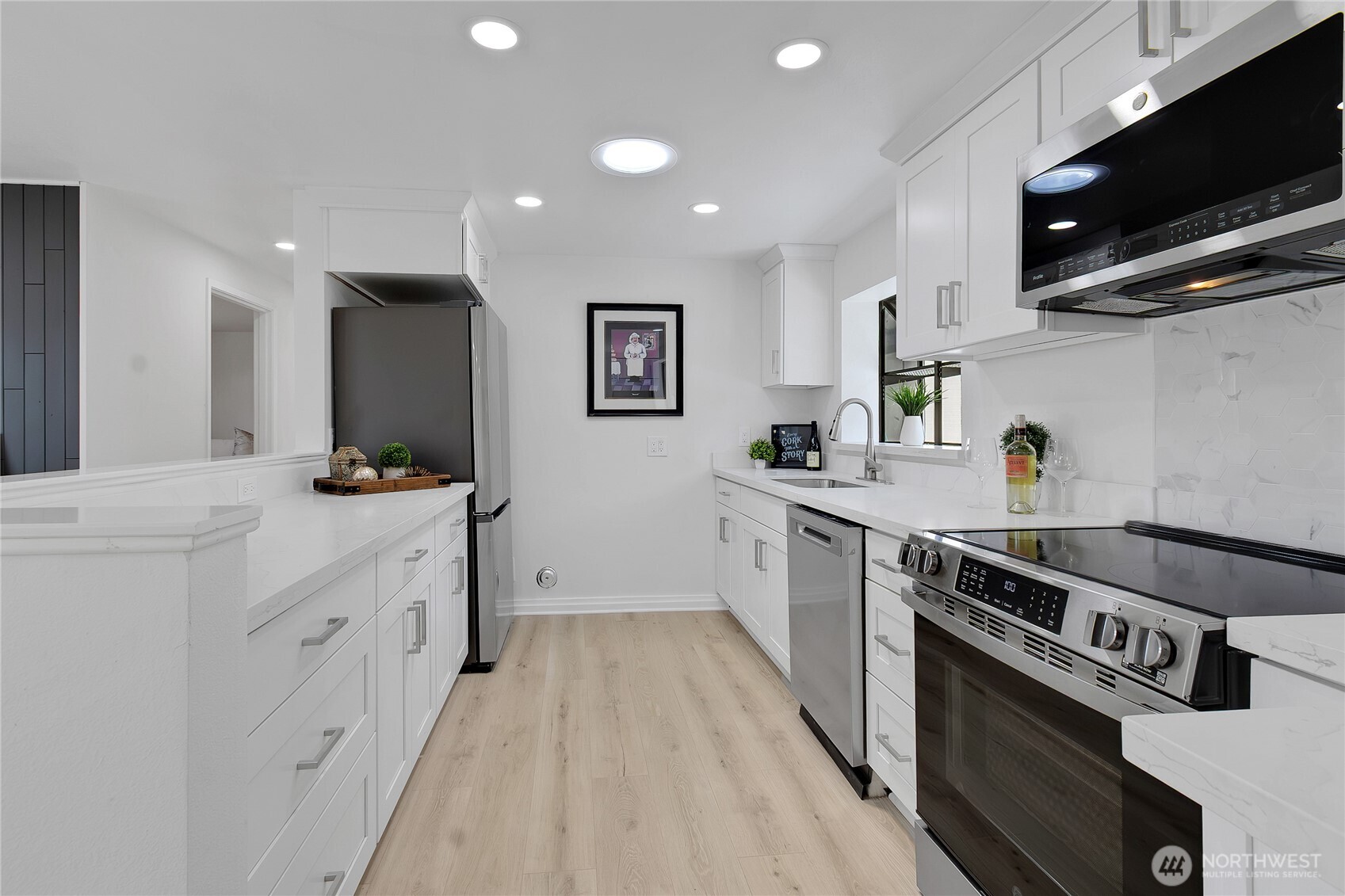 3029 N Baltimore Property Photo 4