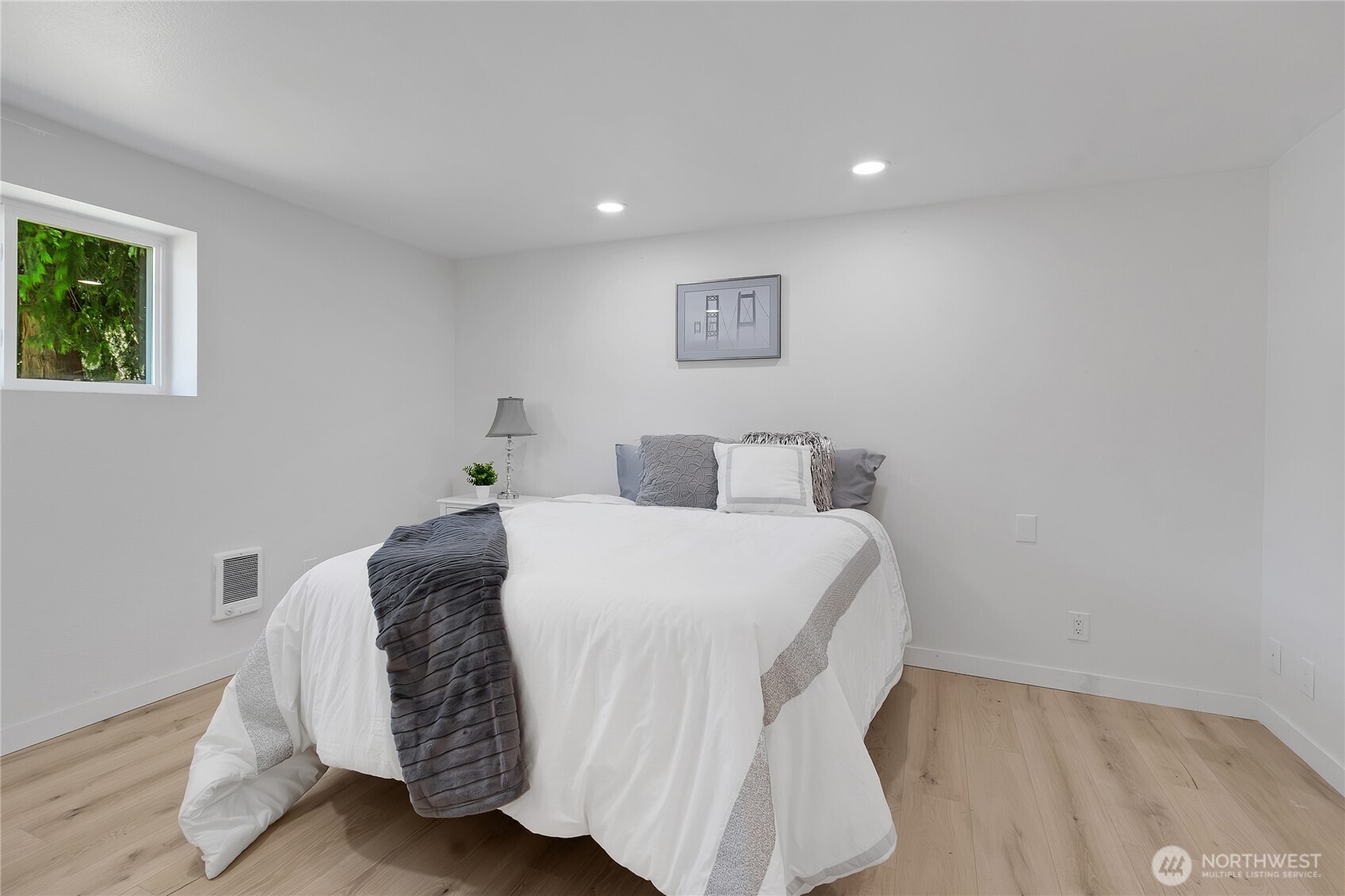 3029 N Baltimore Property Photo 10