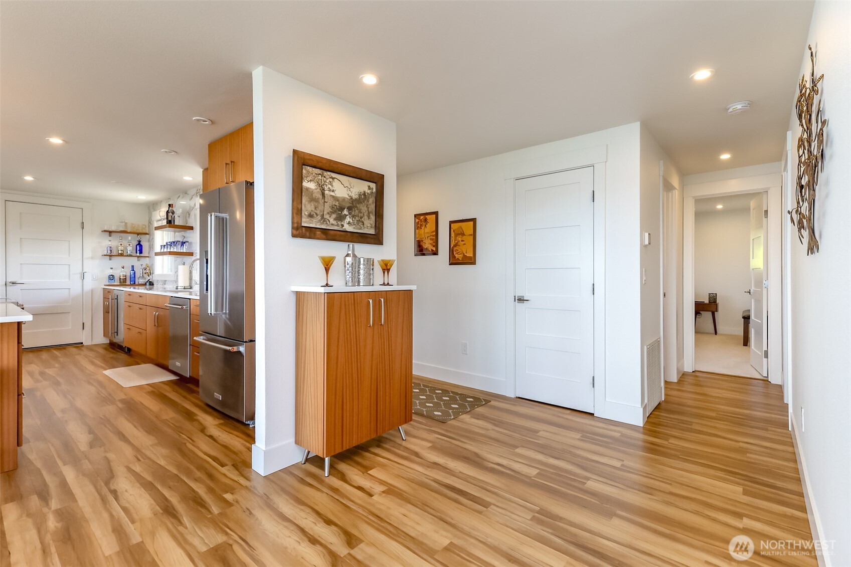 5564 Beverly Avenue Property Photo 17