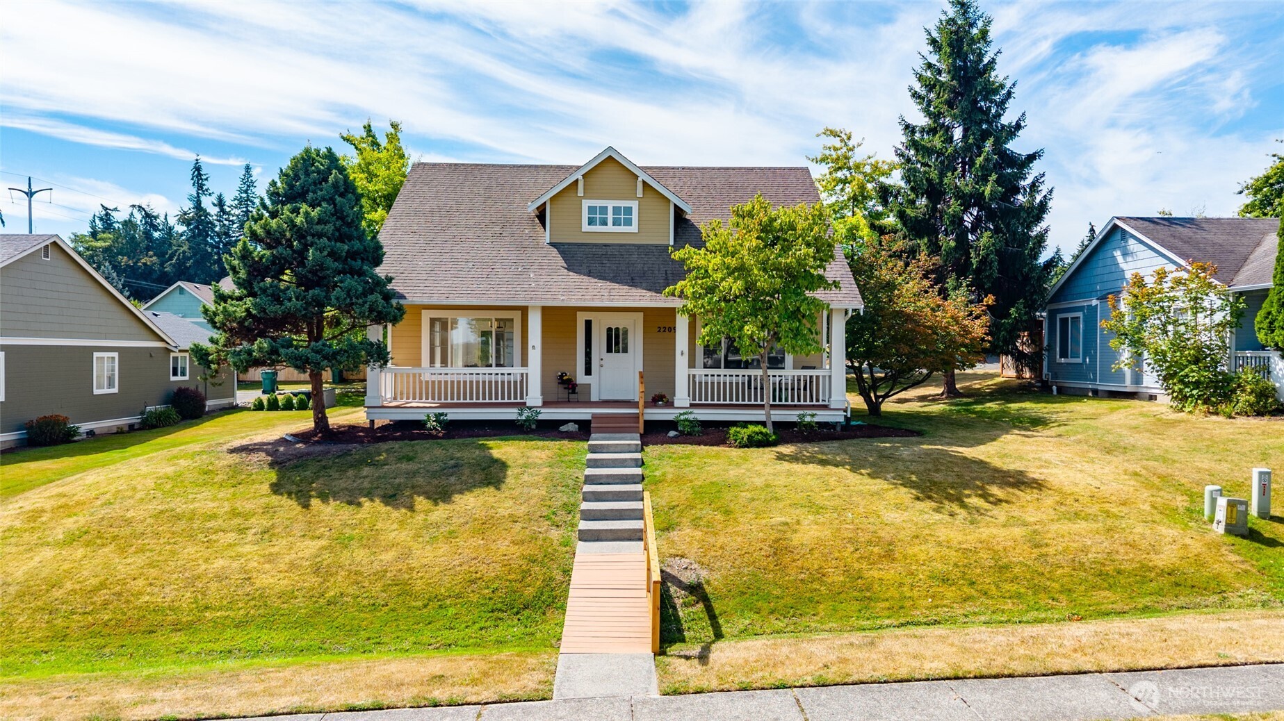 2209 24th Street Property Photo 1