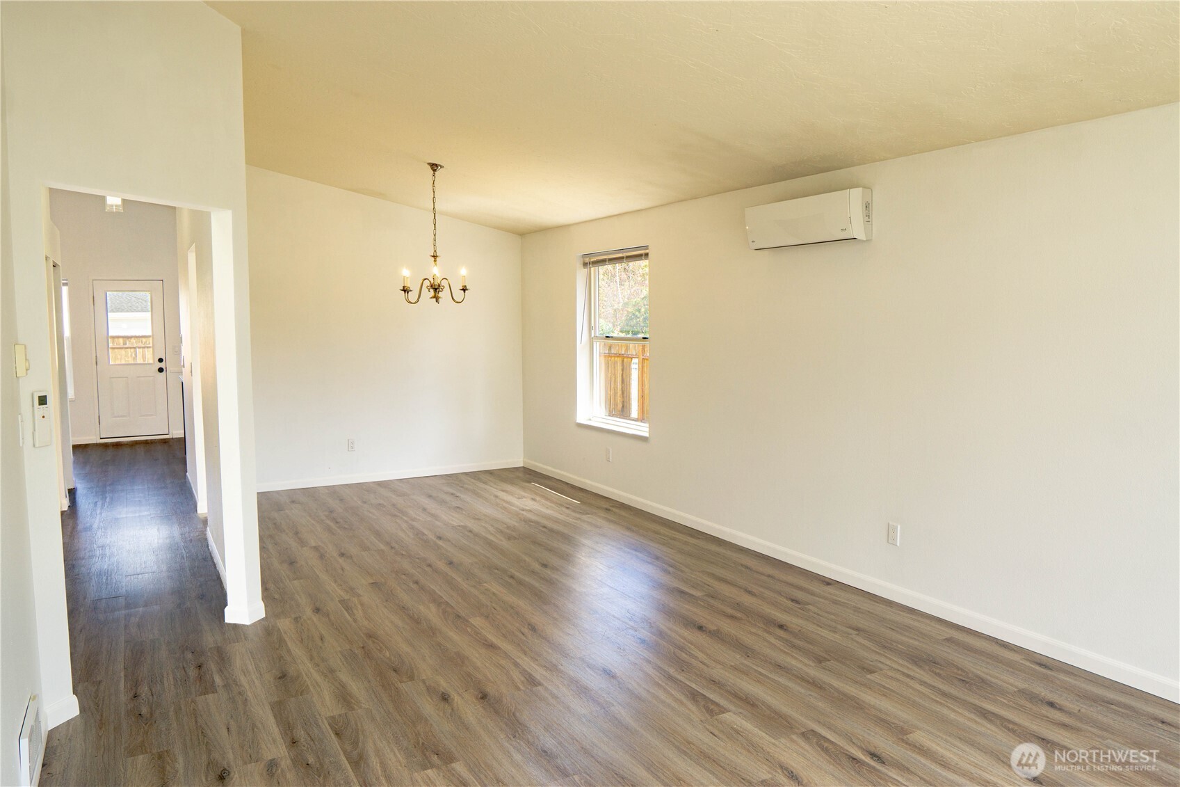 972 E Spruce Street Property Photo 10