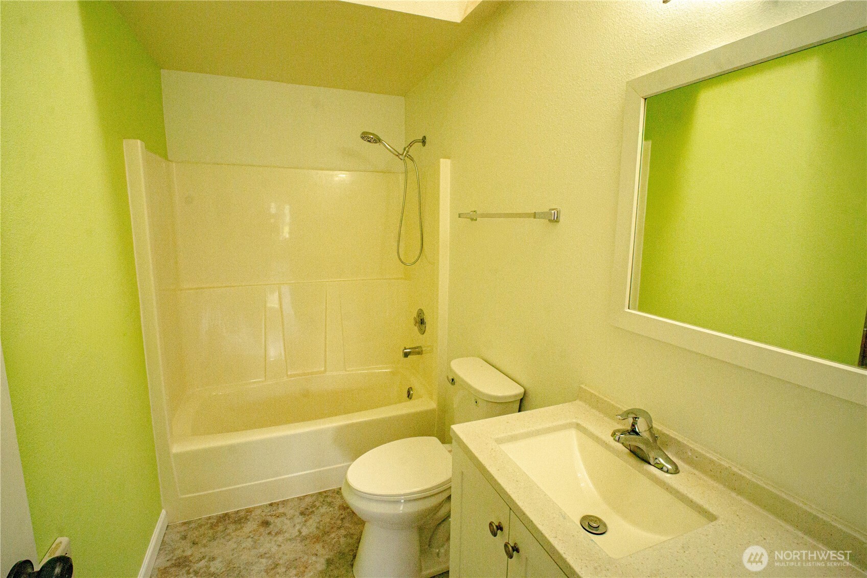 972 E Spruce Street Property Photo 24