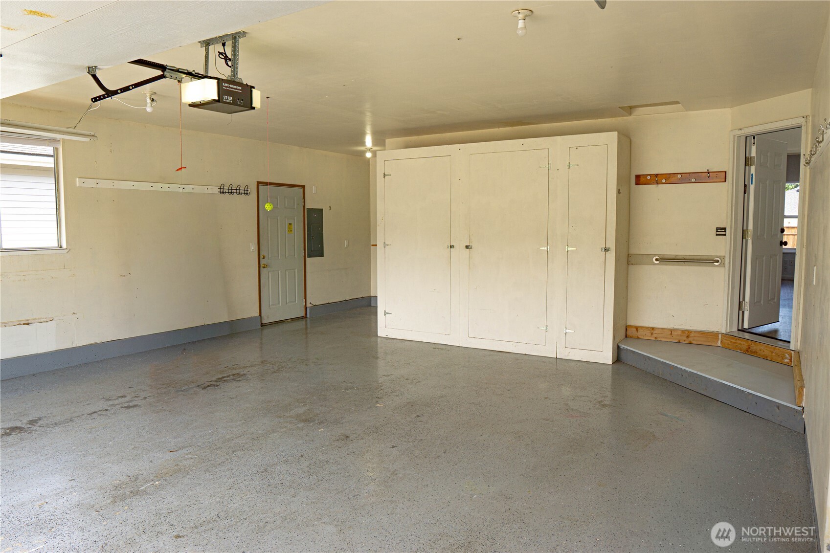 972 E Spruce Street Property Photo 28