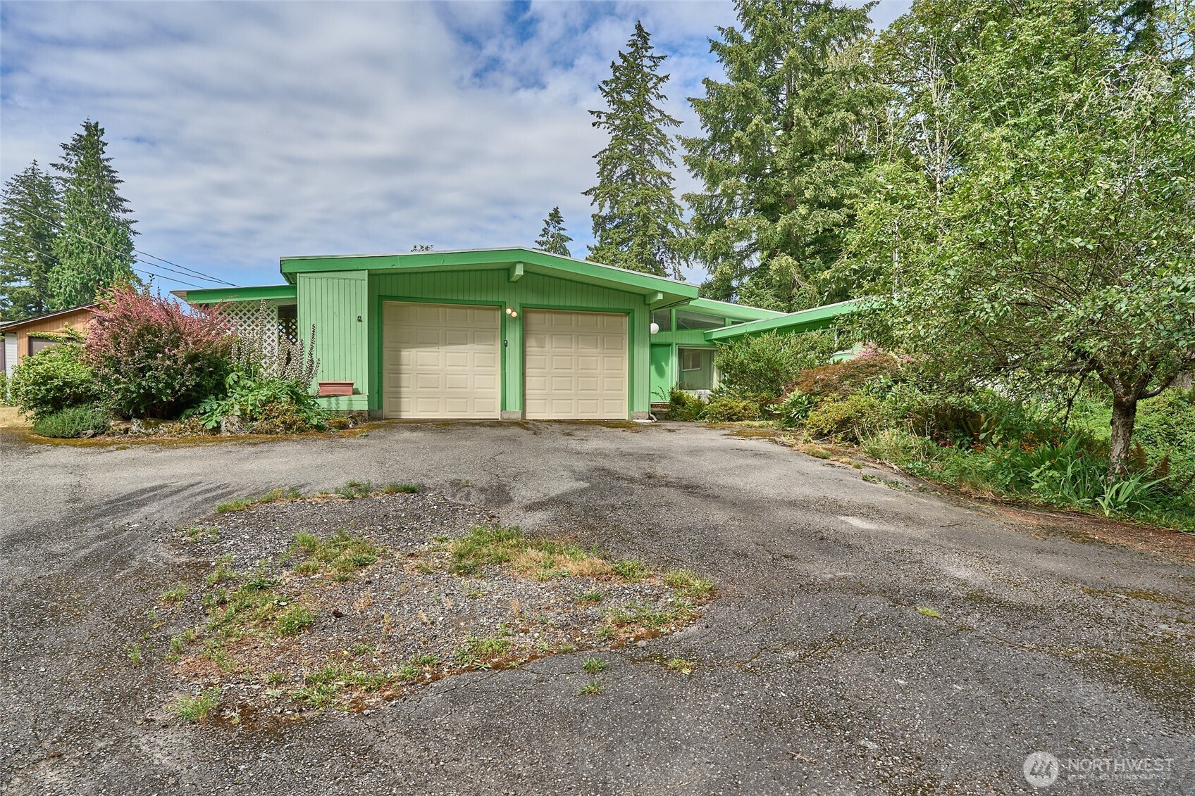 8209 144th Place Property Photo 16