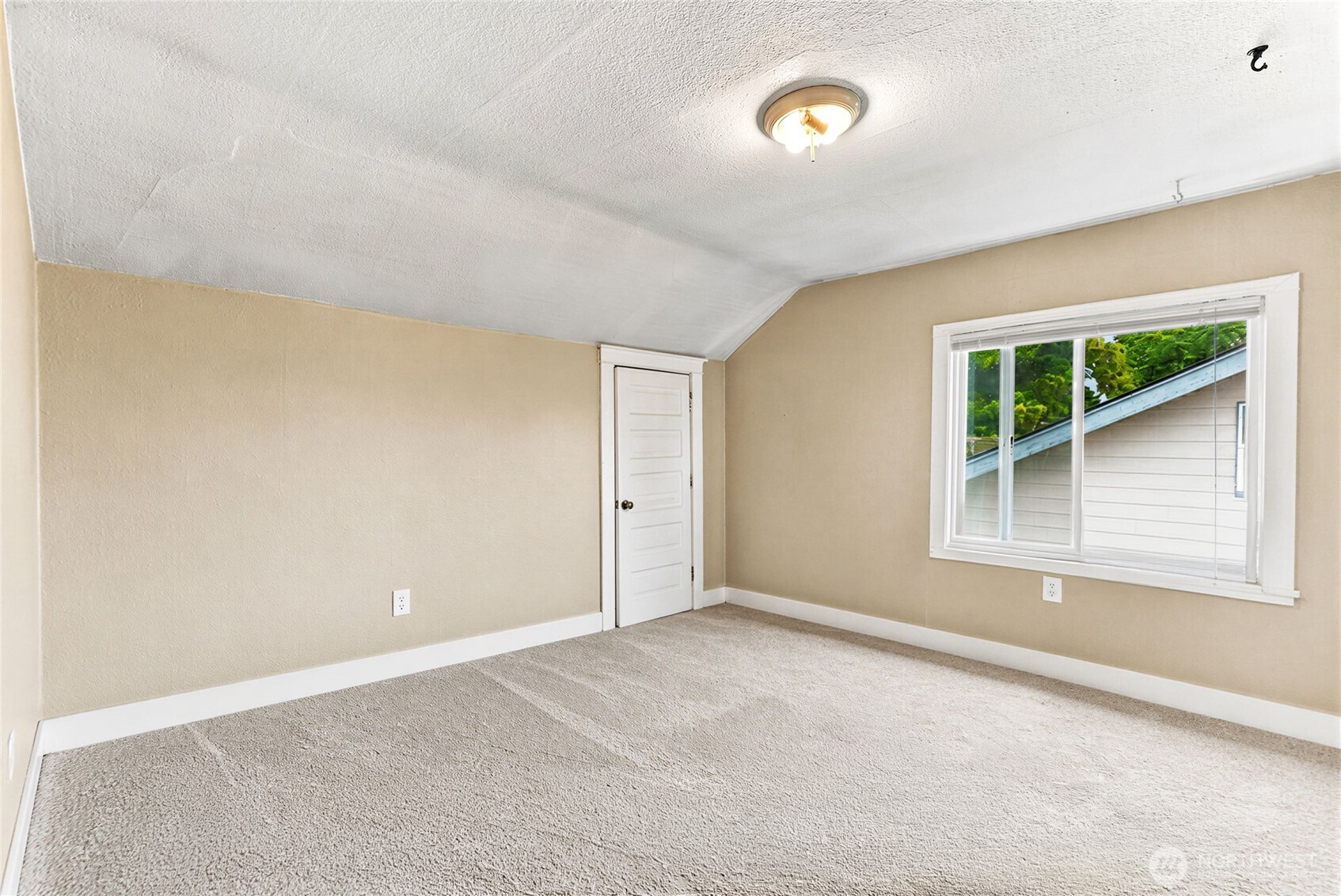 1110 S 25th Street A/b Property Photo 10