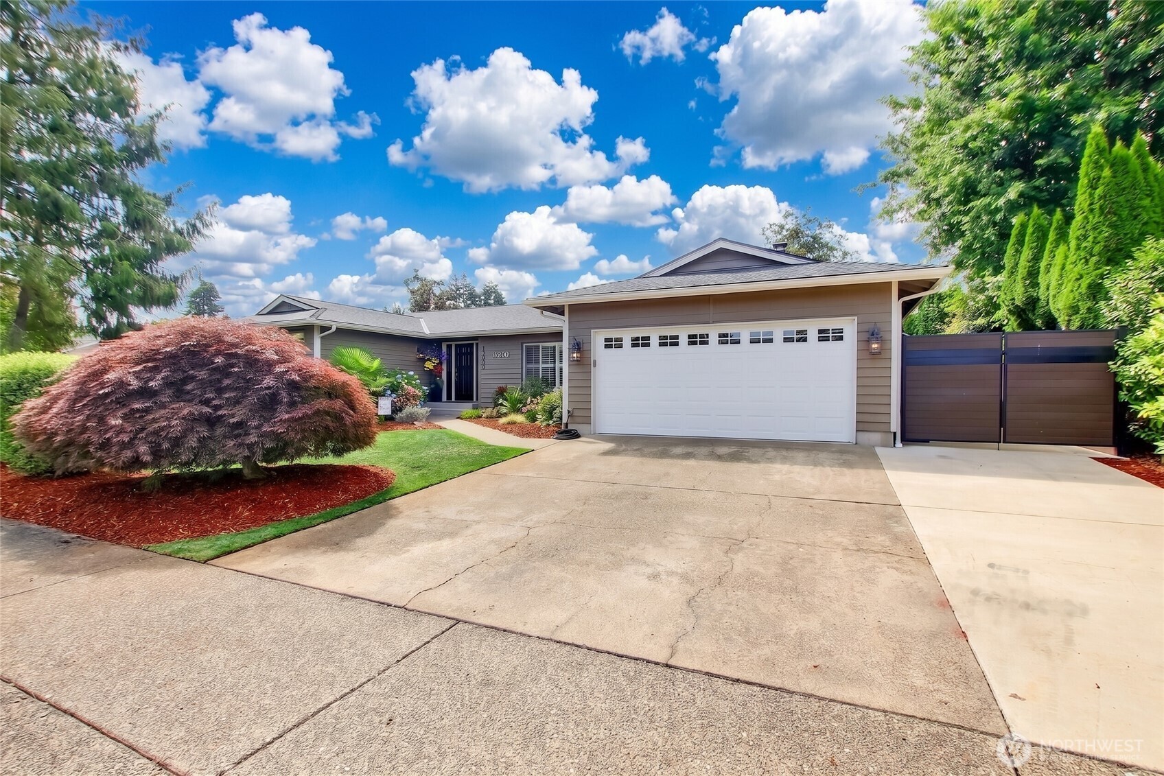 15420 63rd Street Ct Property Photo 3