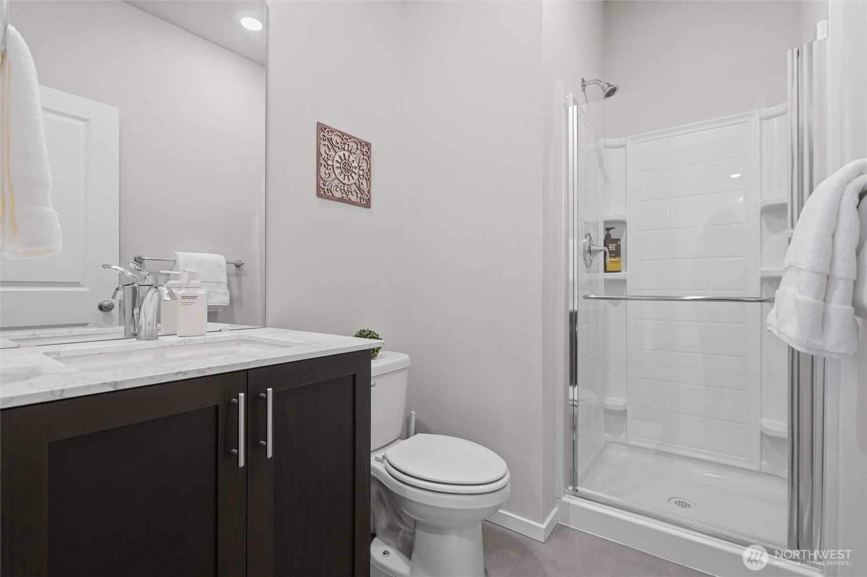 1685 Ne Halden Glen Drive Property Photo 13