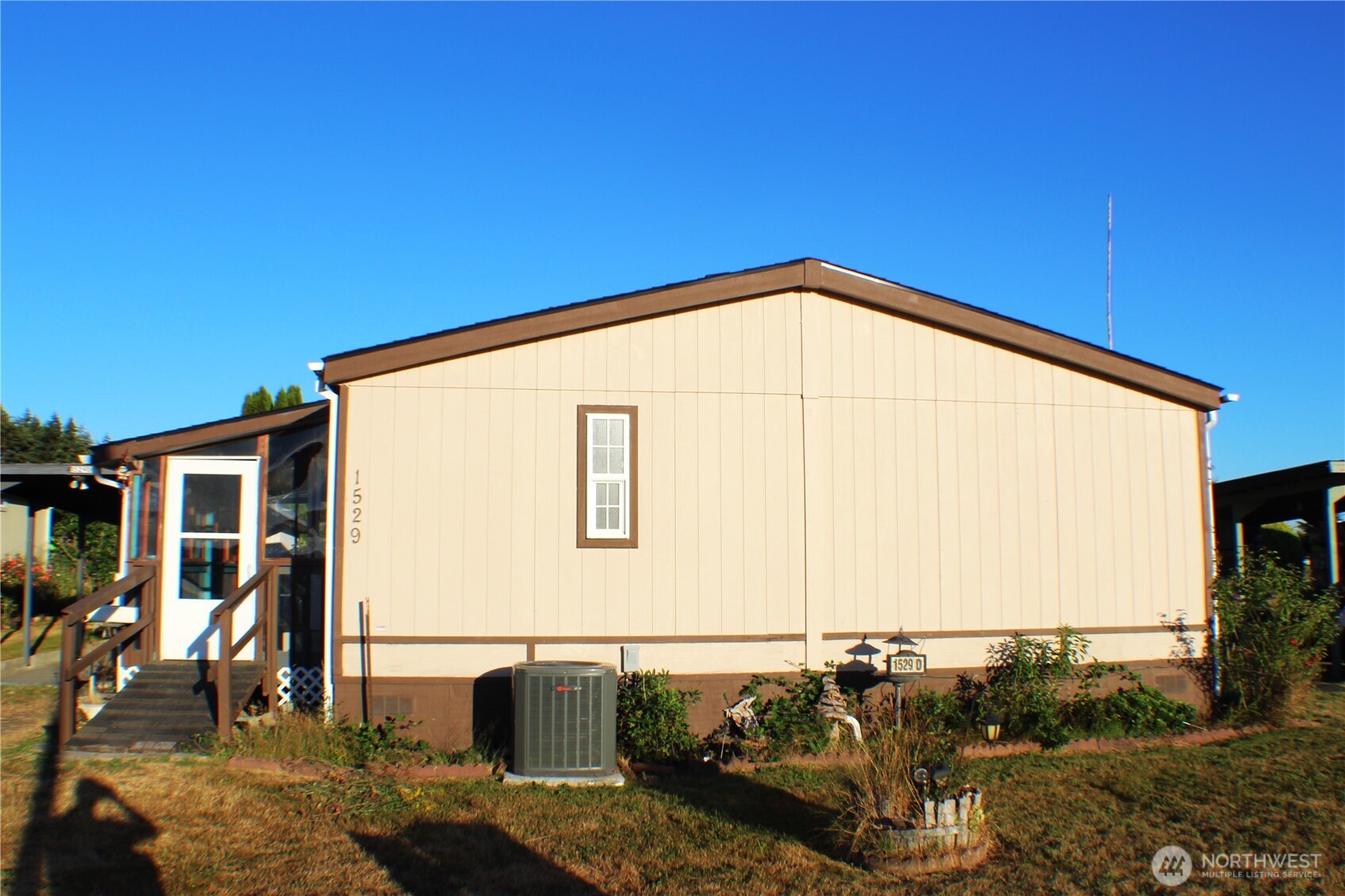 1529 Bishop Rd. D Property Photo 2