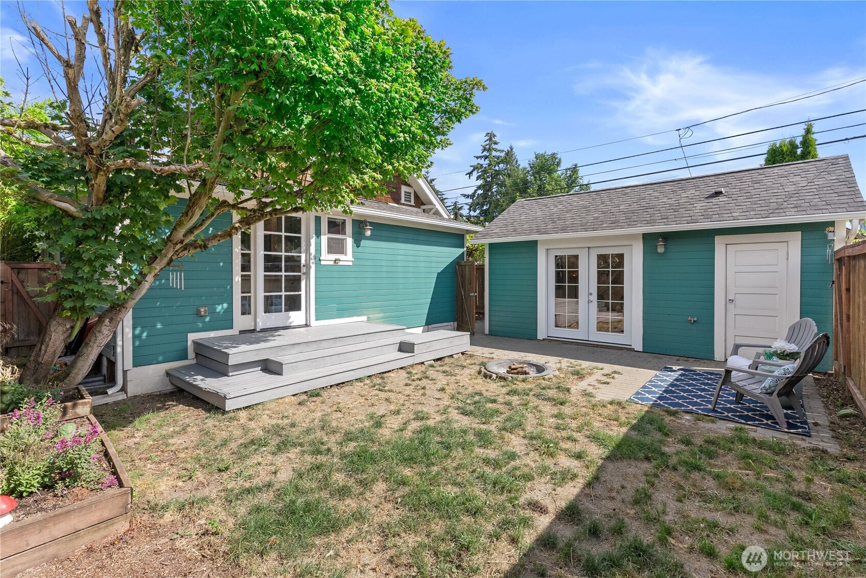 1208 S Oakes Street Property Photo 15