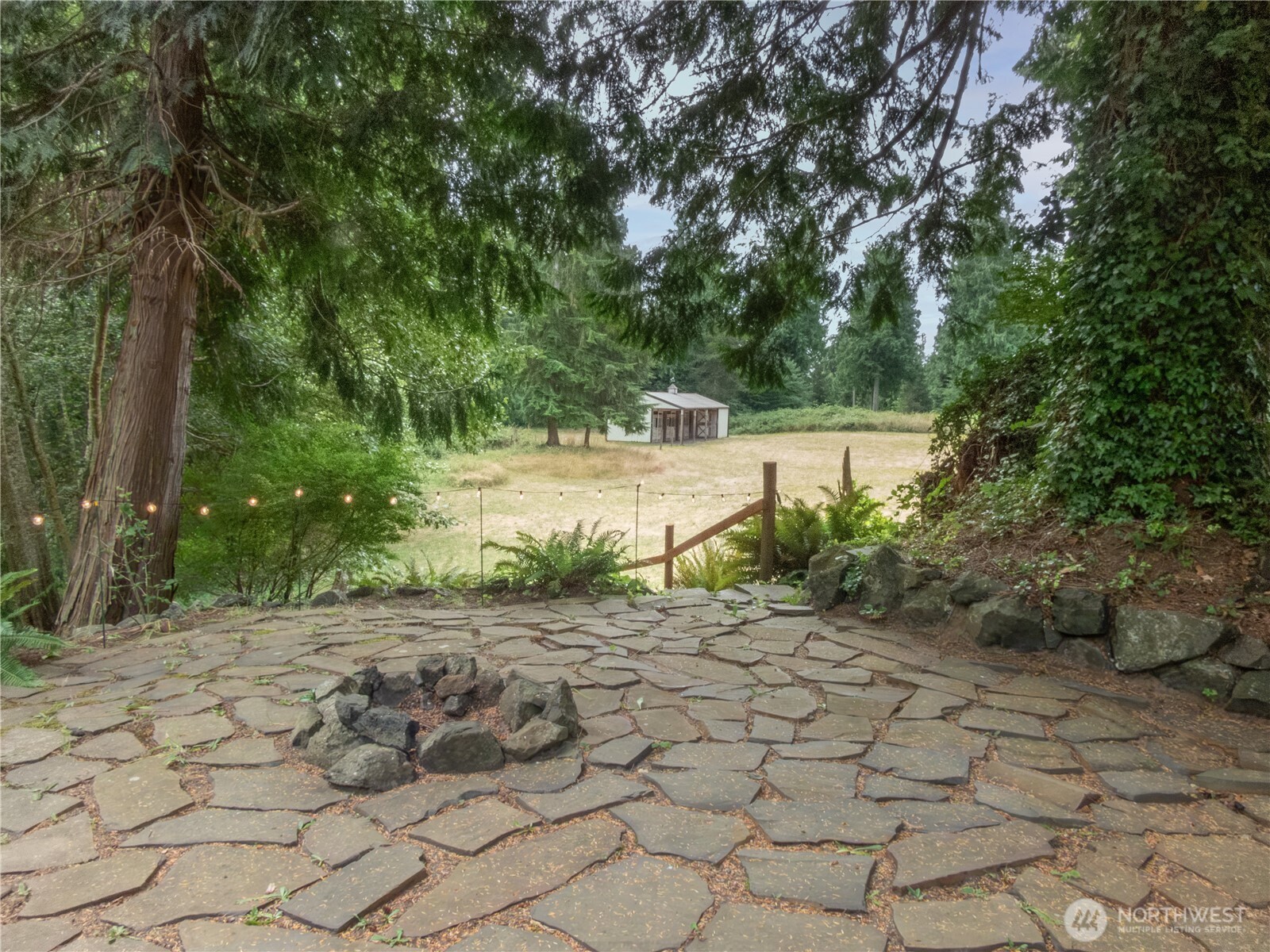 143 Fern Gully Property Photo 3