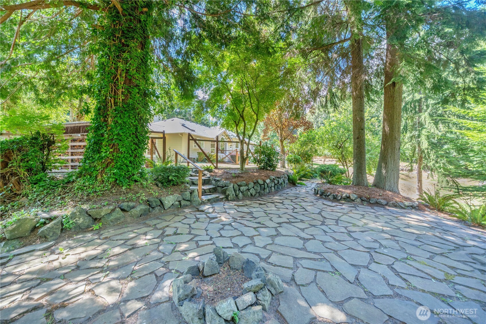 143 Fern Gully Property Photo 39