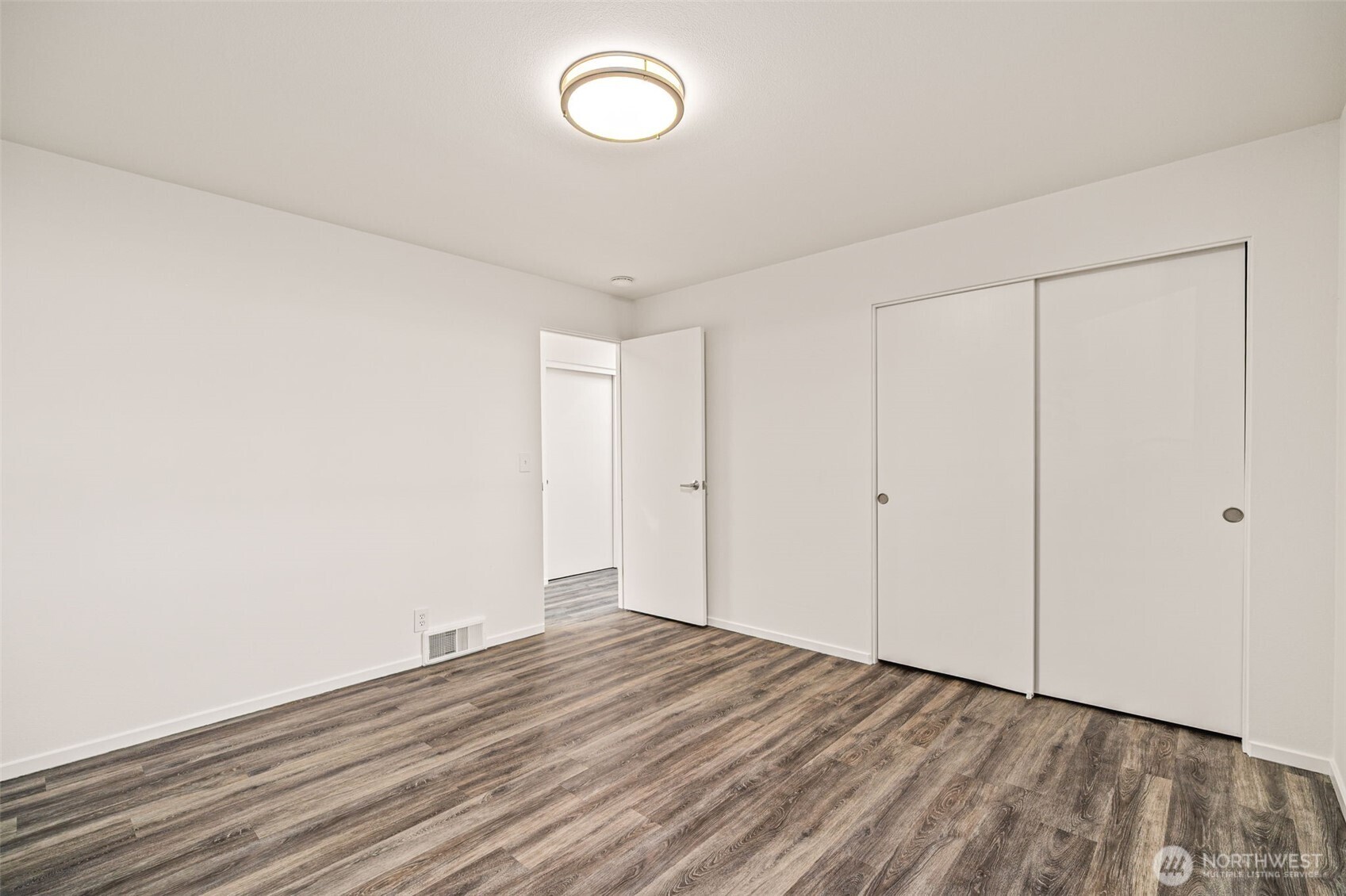 15805 64th Avenue Property Photo 25