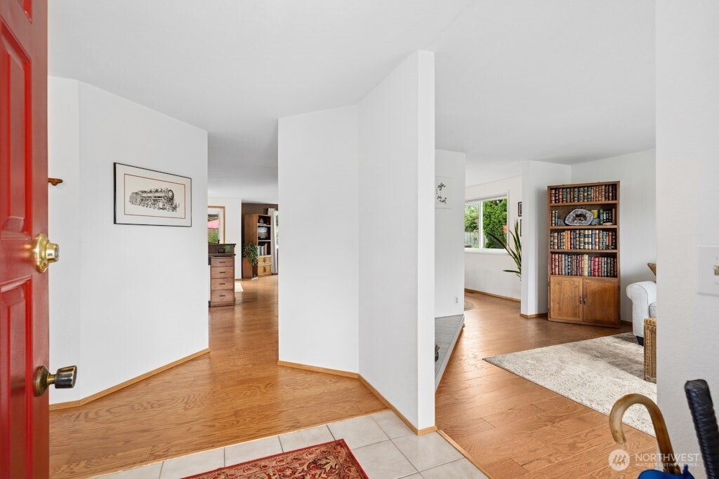27807 129th Place Property Photo 5