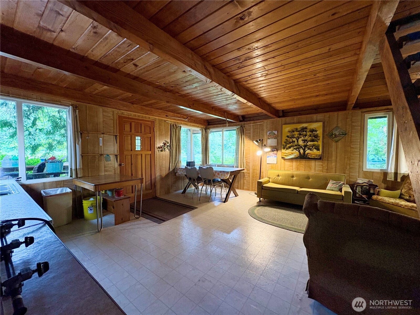 58633 Floral Lane Property Photo 6