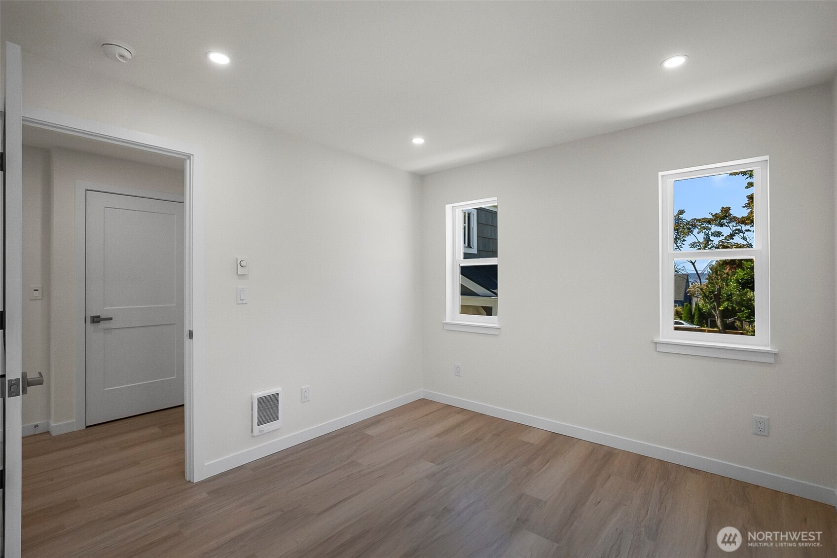 2623 Grand Ave C Property Photo 14