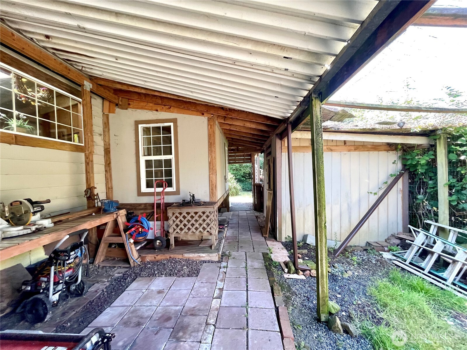 701 Edgewood Avenue Property Photo 7