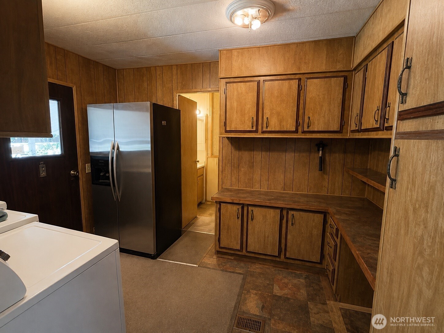 701 Edgewood Avenue Property Photo 9