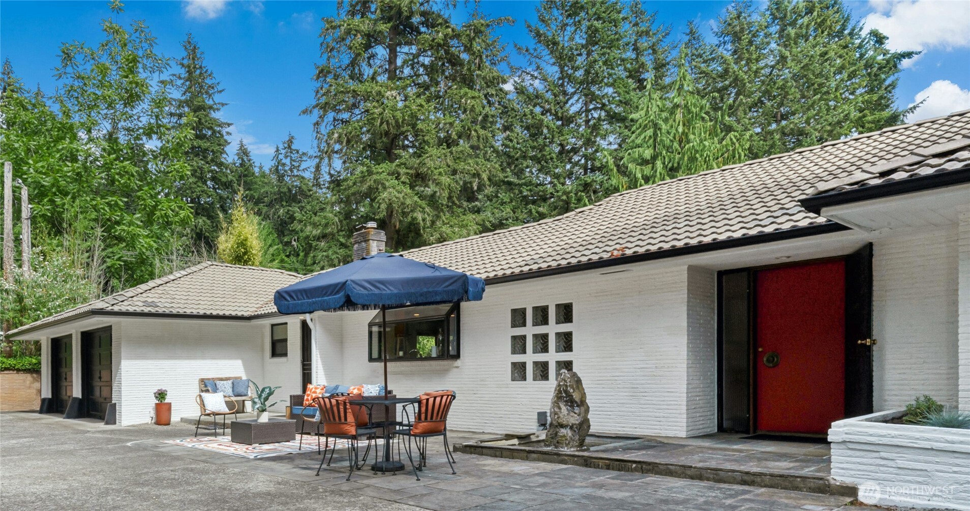 18411 40th Place Property Photo 3