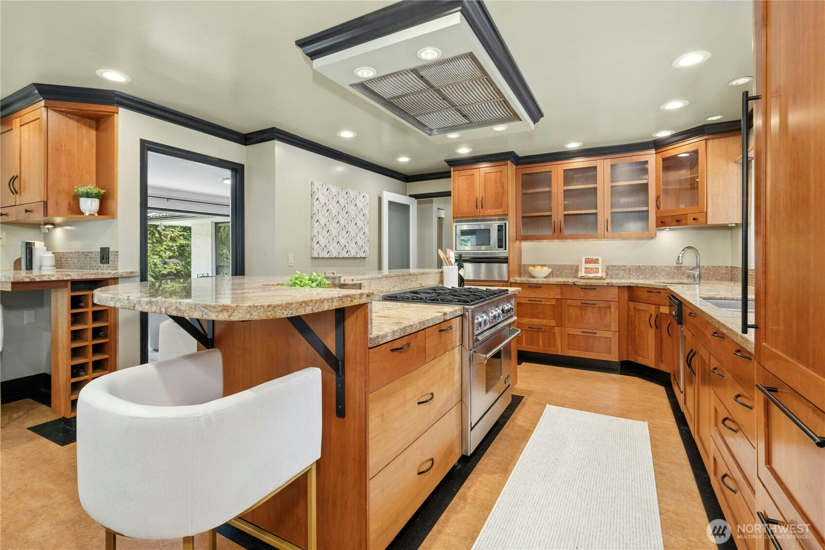 18411 40th Place Property Photo 8