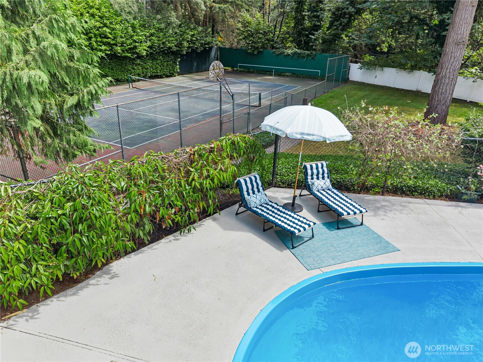 18411 40th Place Property Photo 26