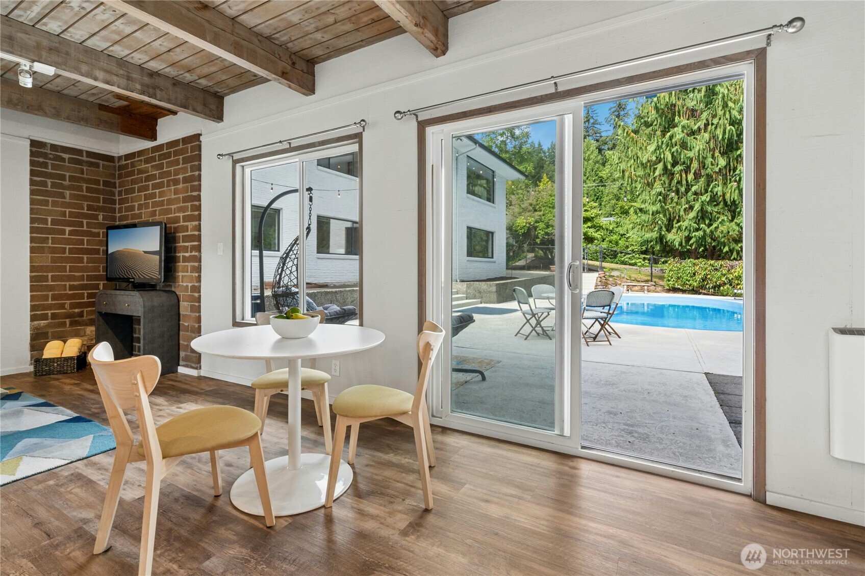 18411 40th Place Property Photo 29