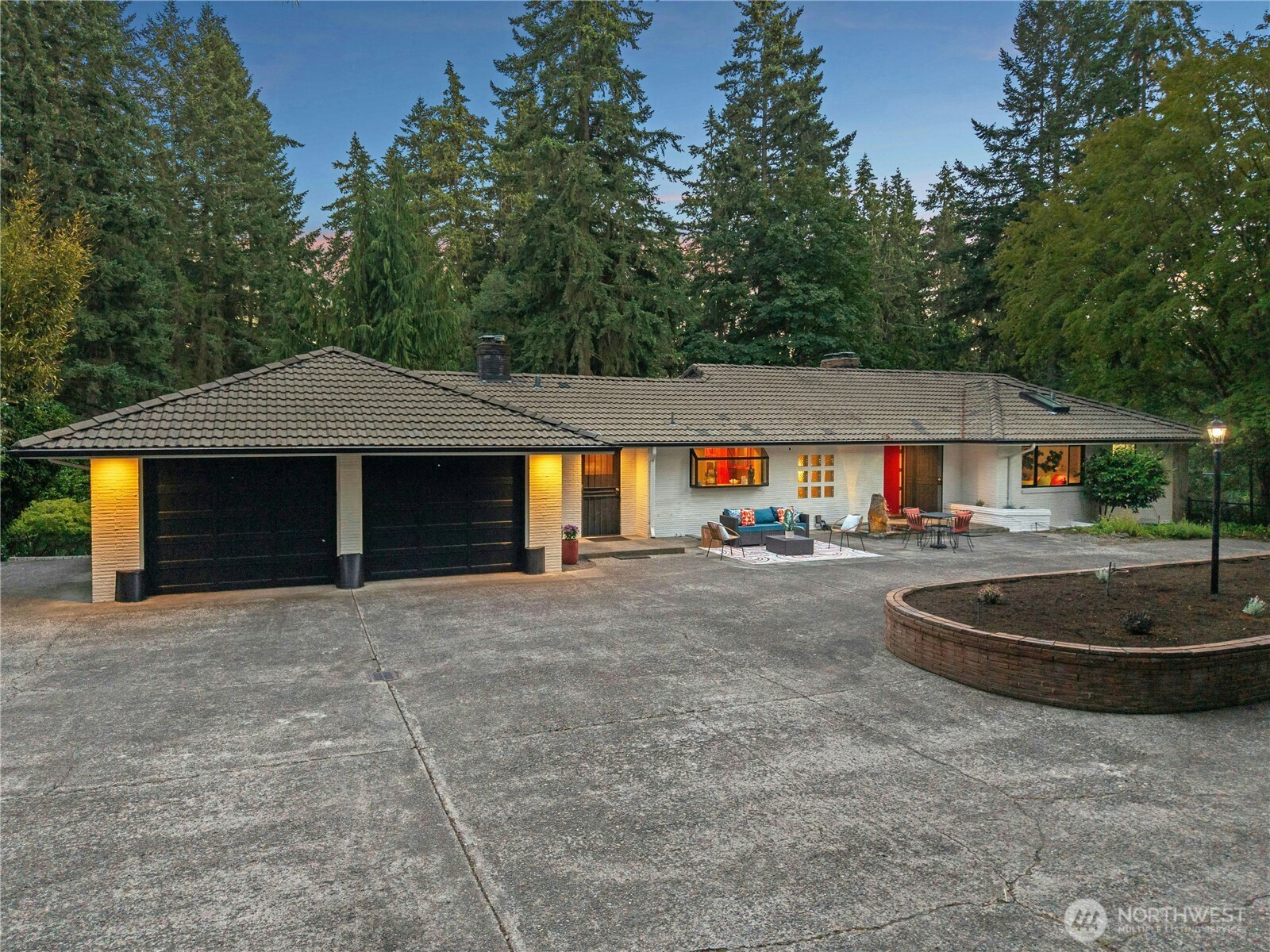 18411 40th Place Property Photo 38