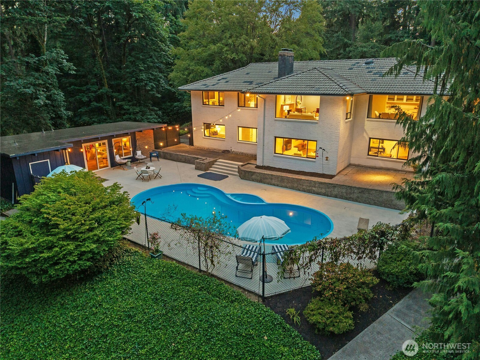 18411 40th Place Property Photo 40