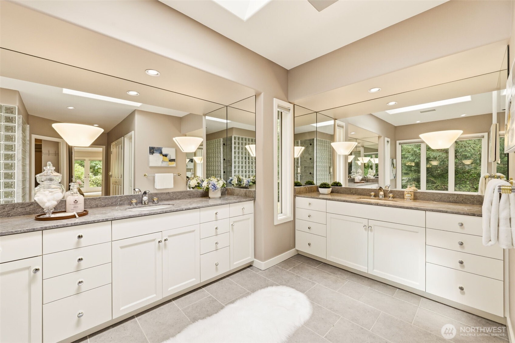 16102 Se Cougar Mountain Way Property Photo 18