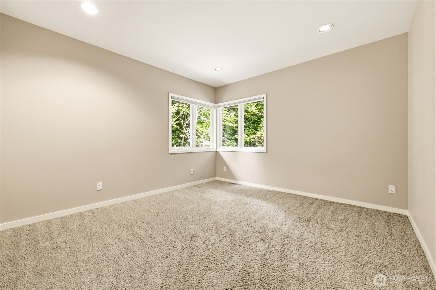 16102 Se Cougar Mountain Way Property Photo 23
