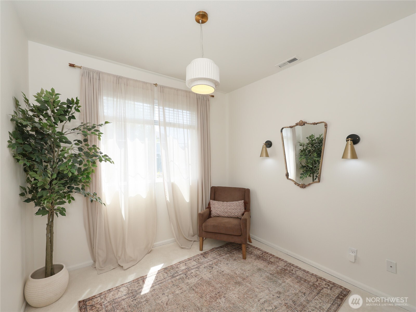 17701 Maple Street Property Photo 4