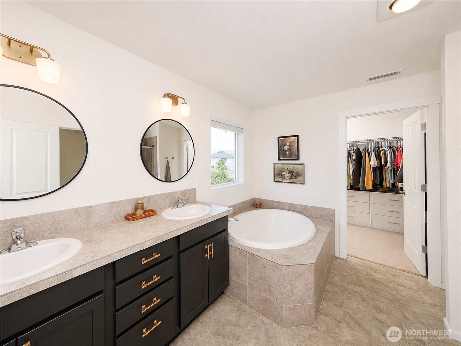 17701 Maple Street Property Photo 10