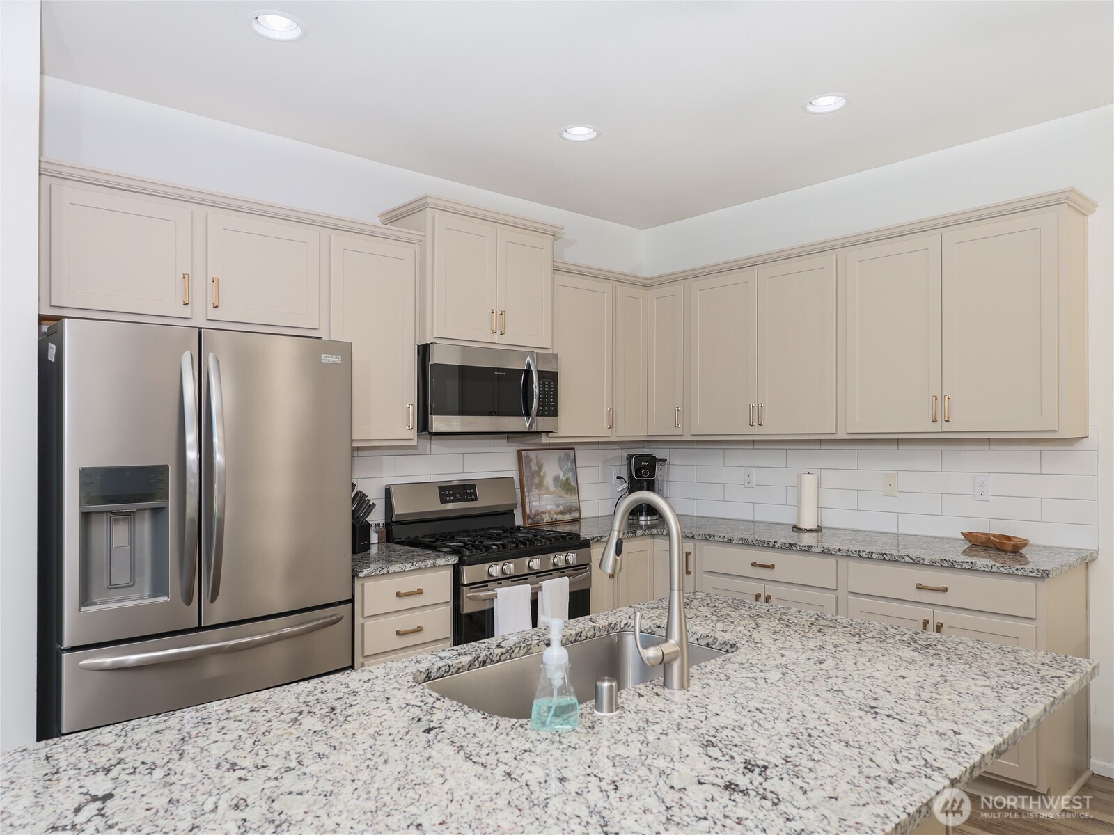 17701 Maple Street Property Photo 13