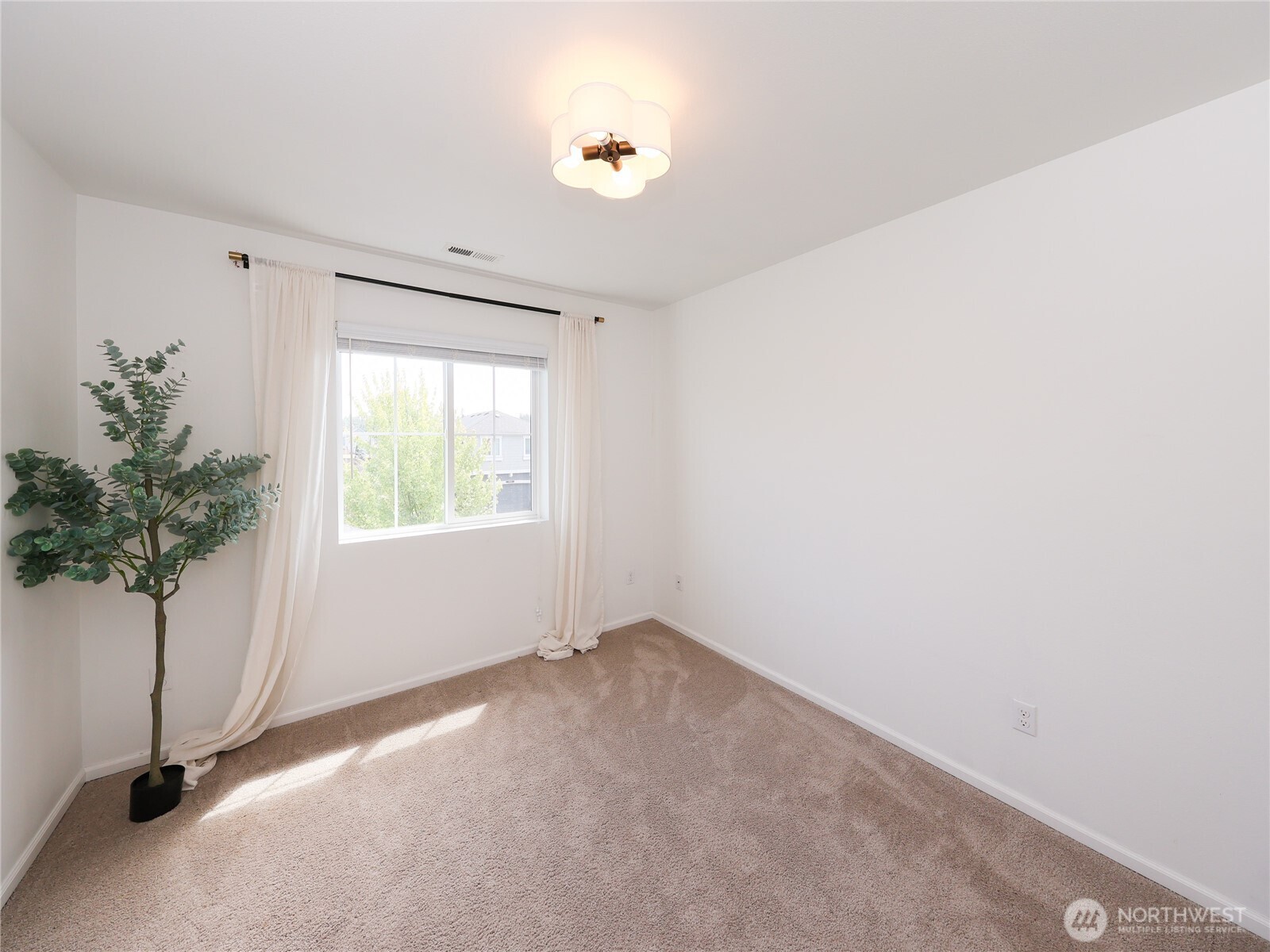 17701 Maple Street Property Photo 27