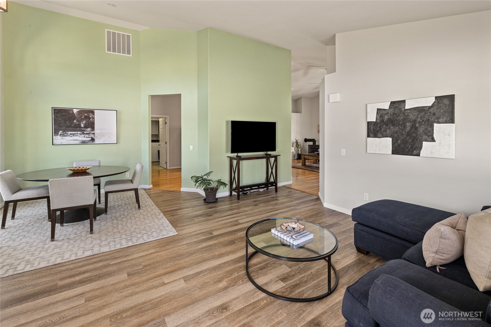 2430 Vantage Highway Property Photo 4
