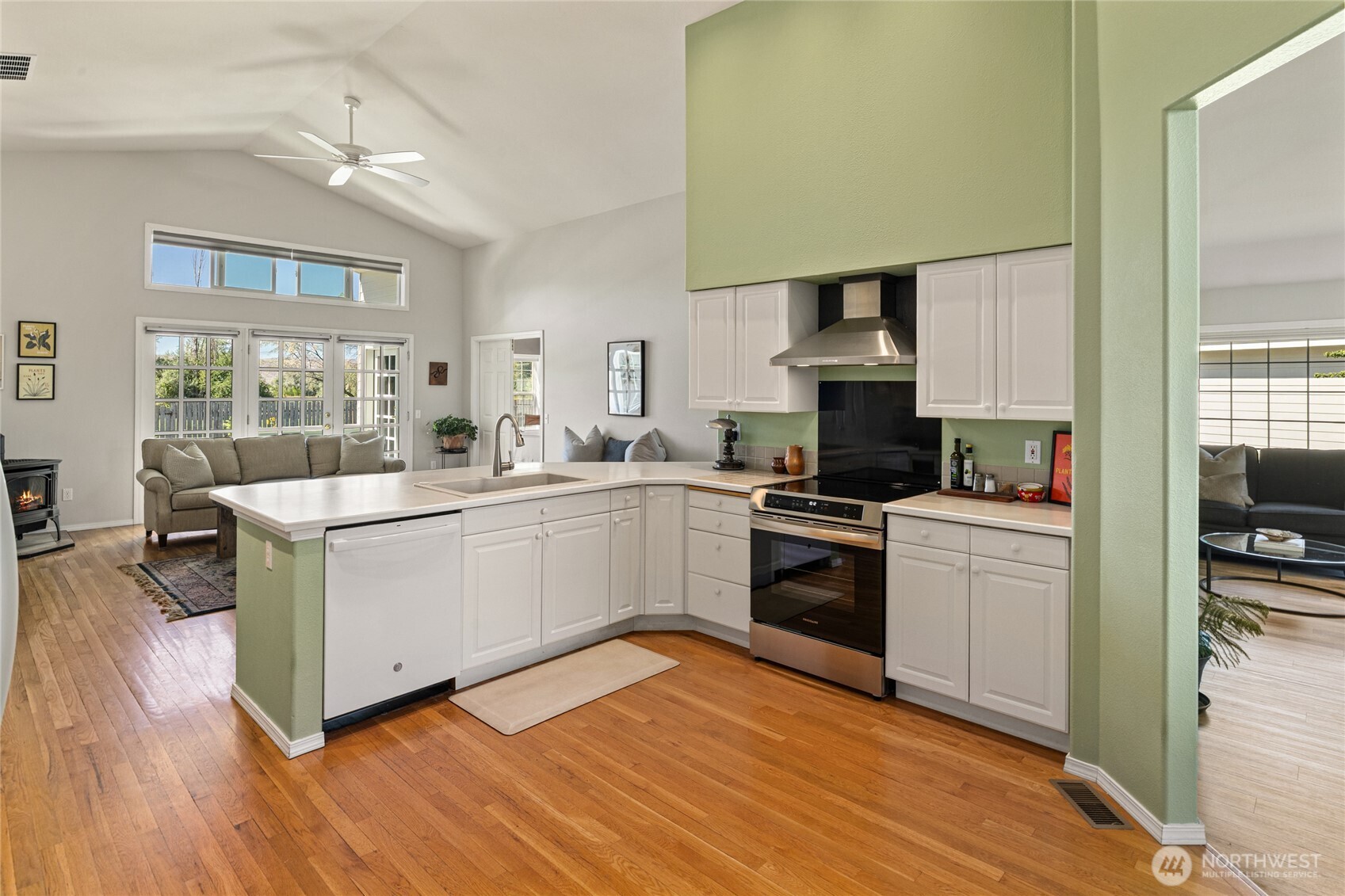 2430 Vantage Highway Property Photo 5