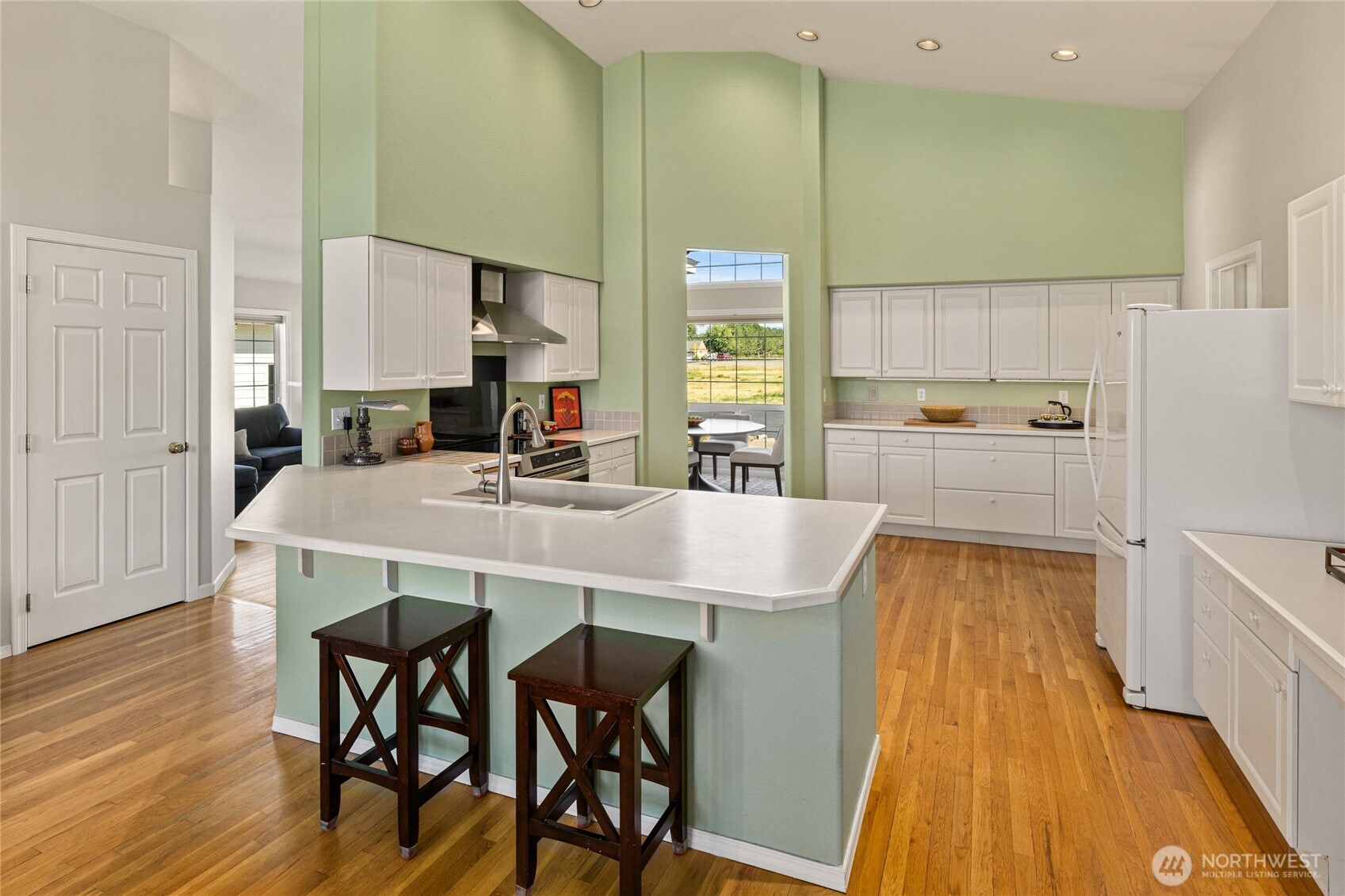 2430 Vantage Highway Property Photo 6