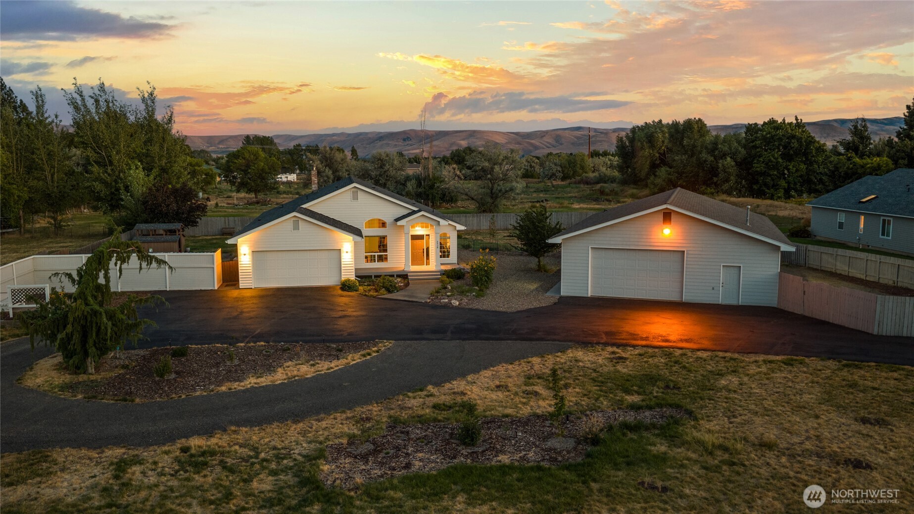 2430 Vantage Highway Property Photo 35