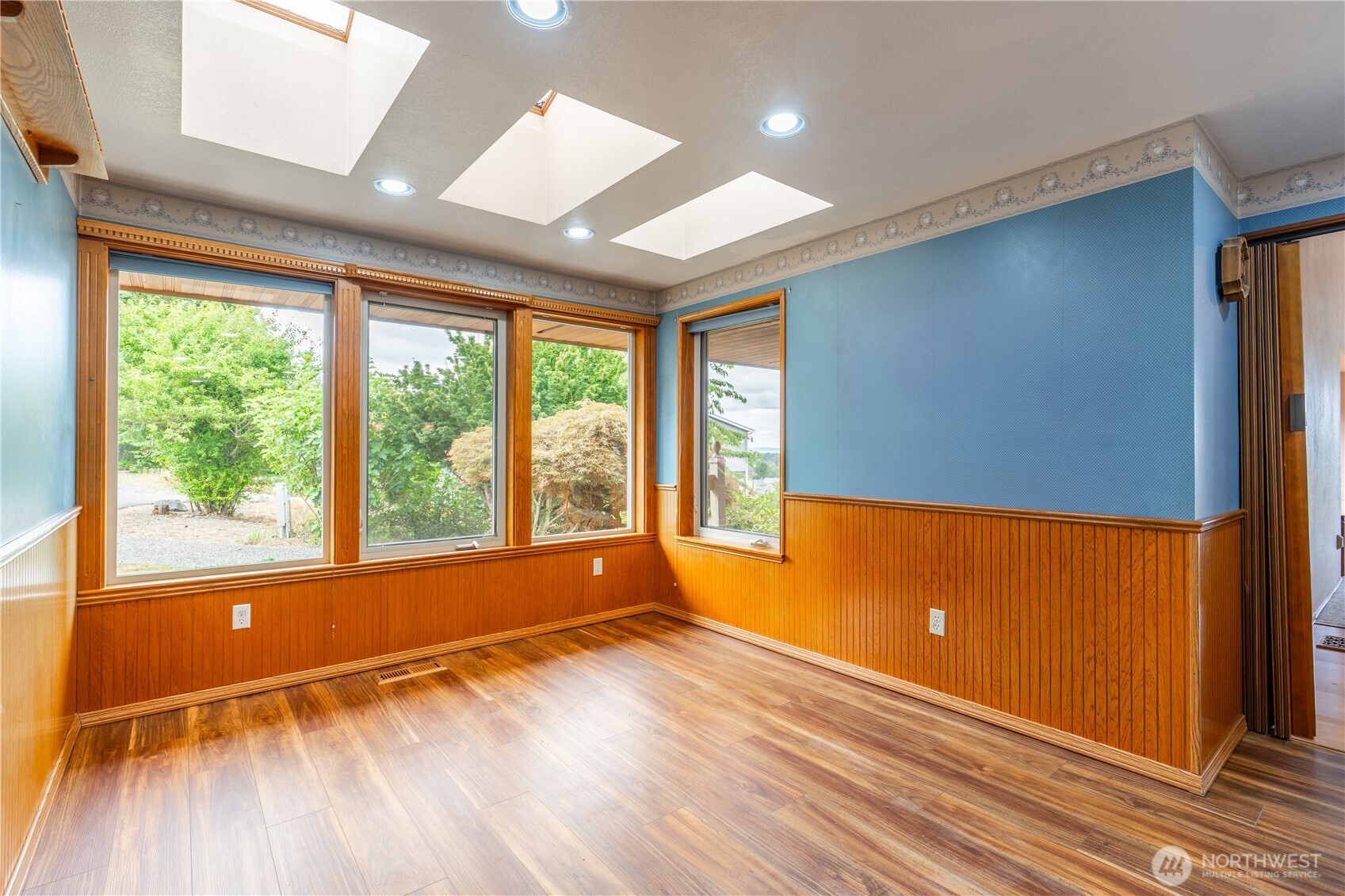 7825 92nd Place Property Photo 13