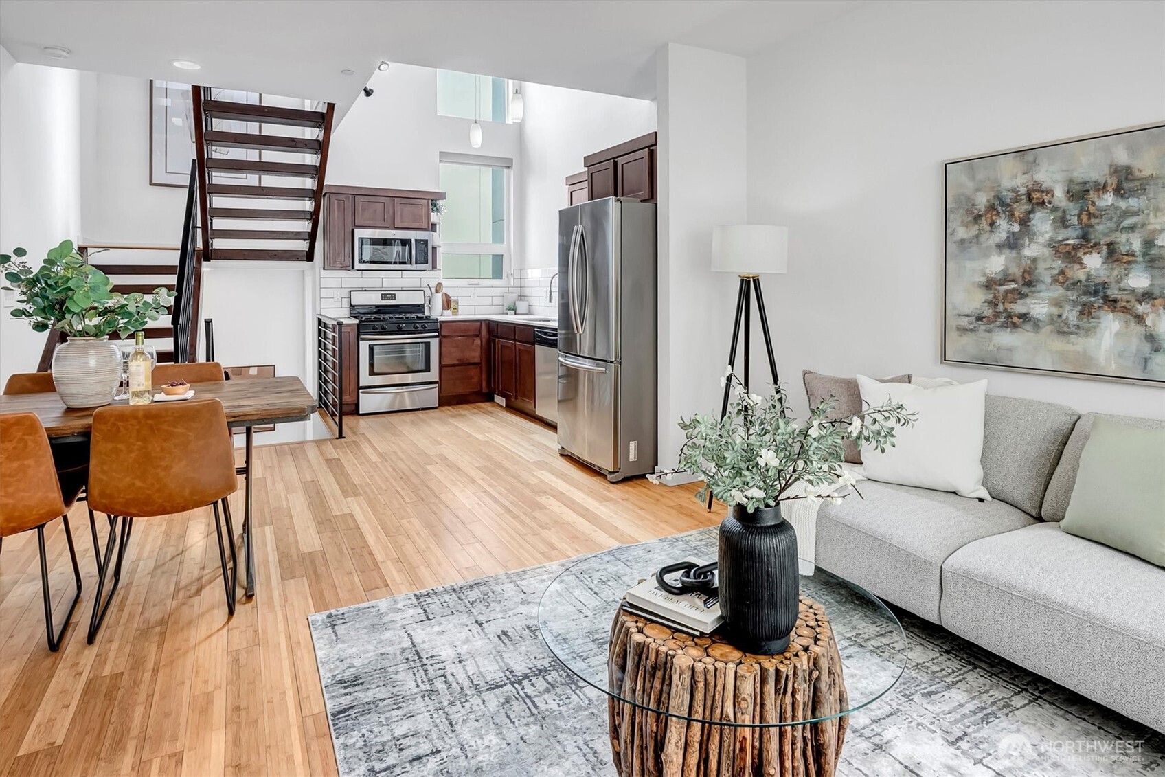 1915 25th Avenue Unit D Property Photo 1