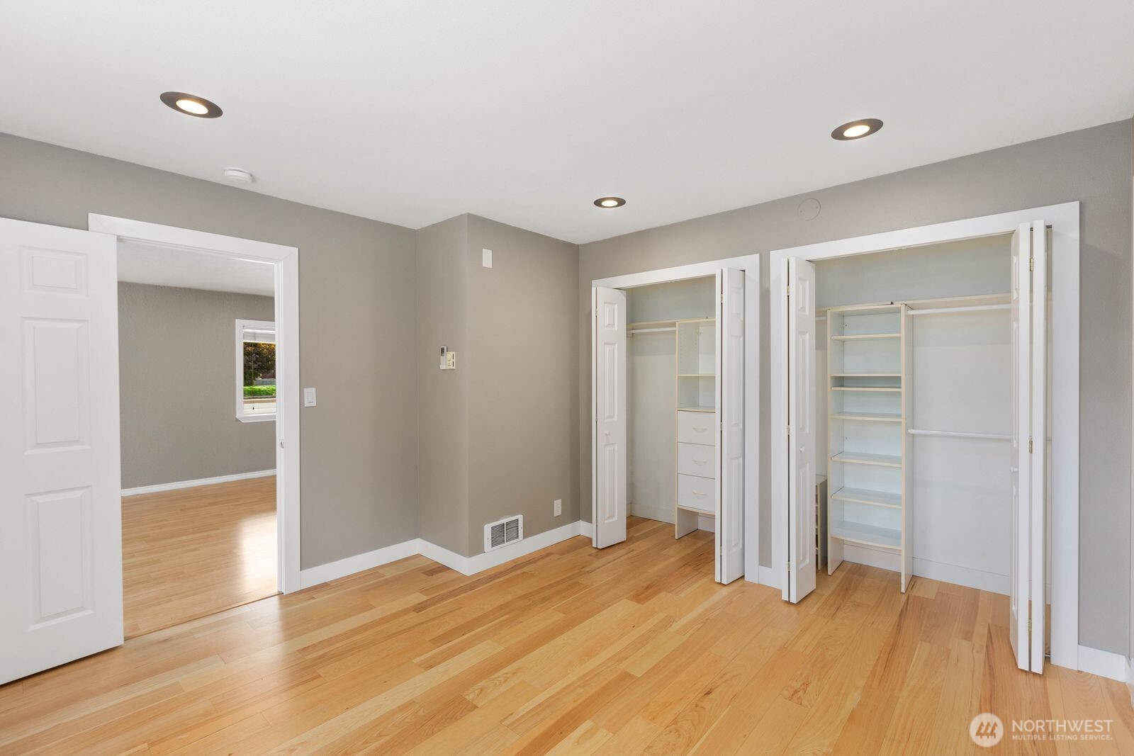 15507 56th Avenue Property Photo 9