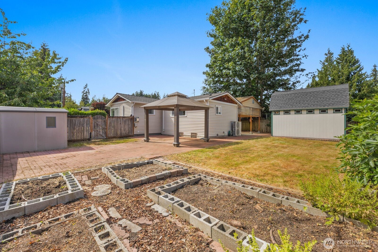 15507 56th Avenue Property Photo 20